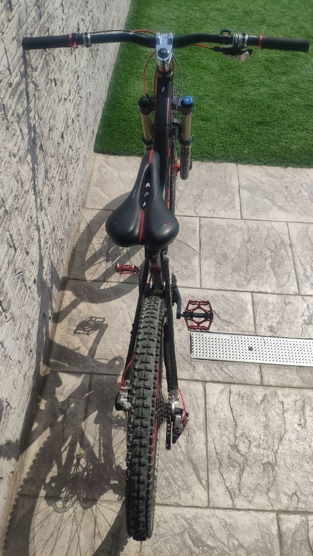 YETI Enduro 575 Doble Suspensión