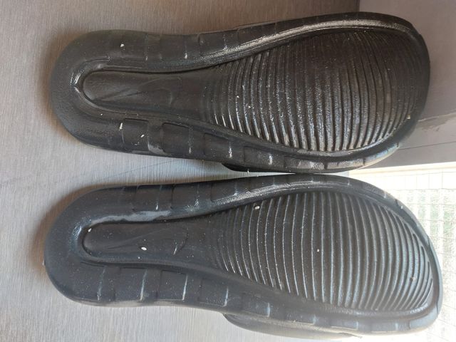 Chanclas Nike Victori One - Negras