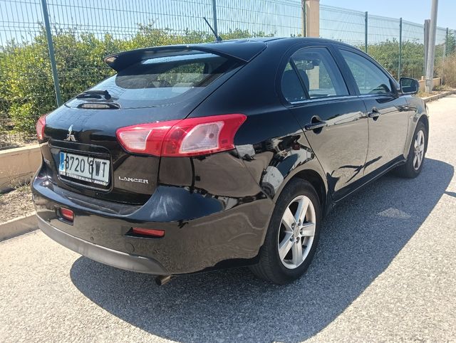 Mitsubishi Lancer 2010