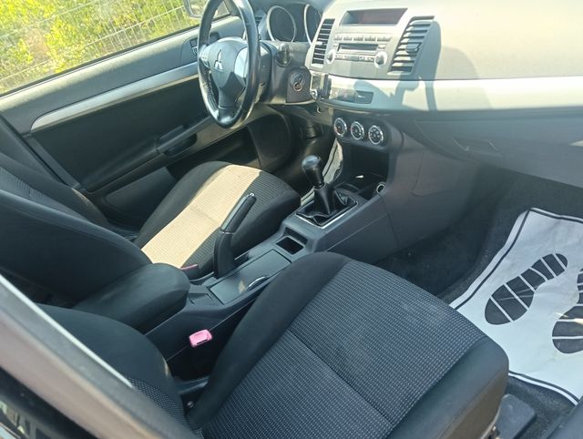 Mitsubishi Lancer 2010