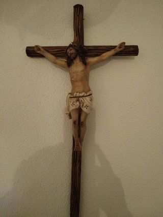 Jesucristo en la cruz 
Para colgar en la pared 
