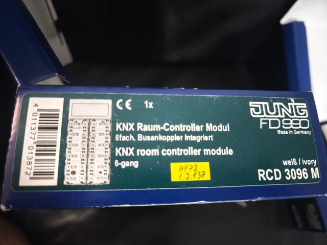 Vendo Pulsador Jung KNX conpantalla y termostato