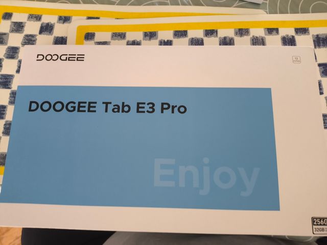 Doogee e3 pro - Tablet negra 13 pulgadas