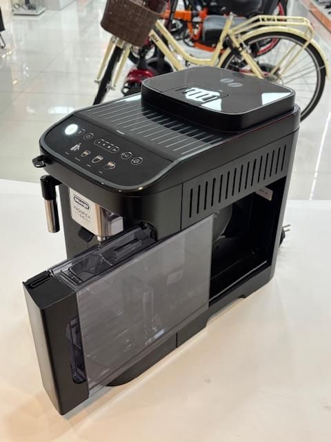 CAFETERA SUPERAUTOMATICA DELONGHI MAGNIFICA EVO