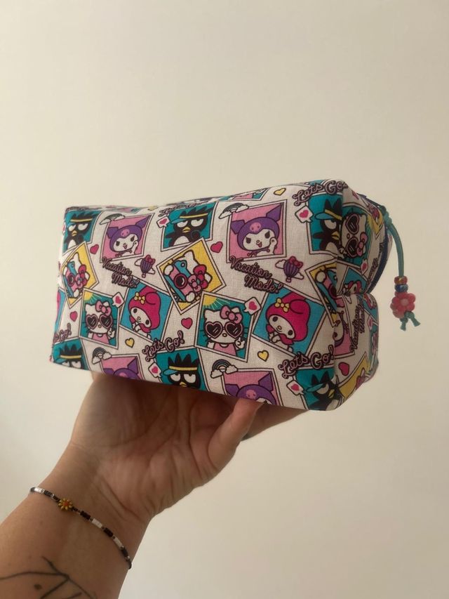 Neceser Hello Kitty y sus amigos