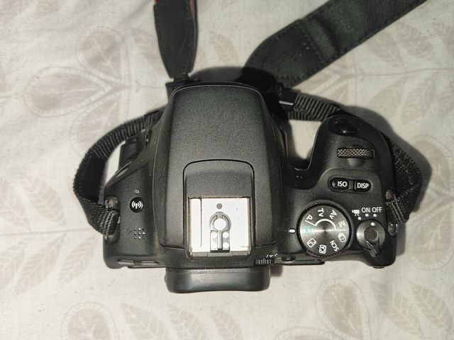 Canon EOS 200D - Cámara réflex