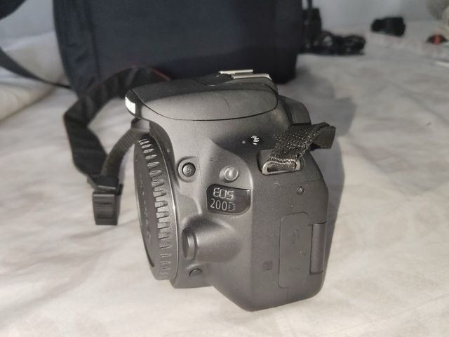Canon EOS 200D - Cámara réflex