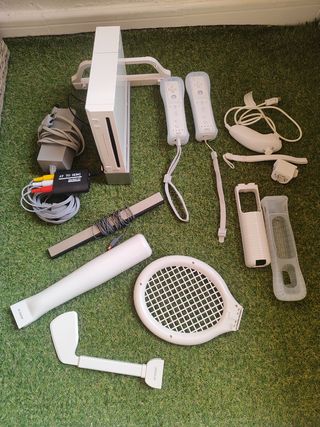 Nintendo Wii blanca Consola completa y accesorios