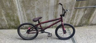 BMX Volt bicicleta 