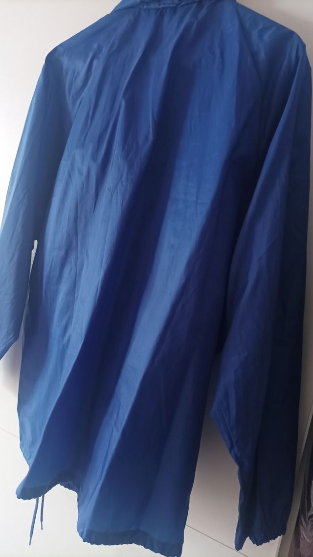 Chubasquero Lotto azul