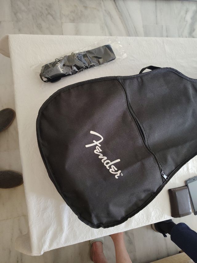 Guitarra acústica Fender