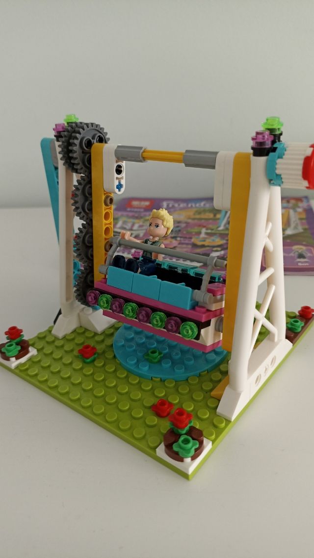 Friend Parque atracciones coches de choque