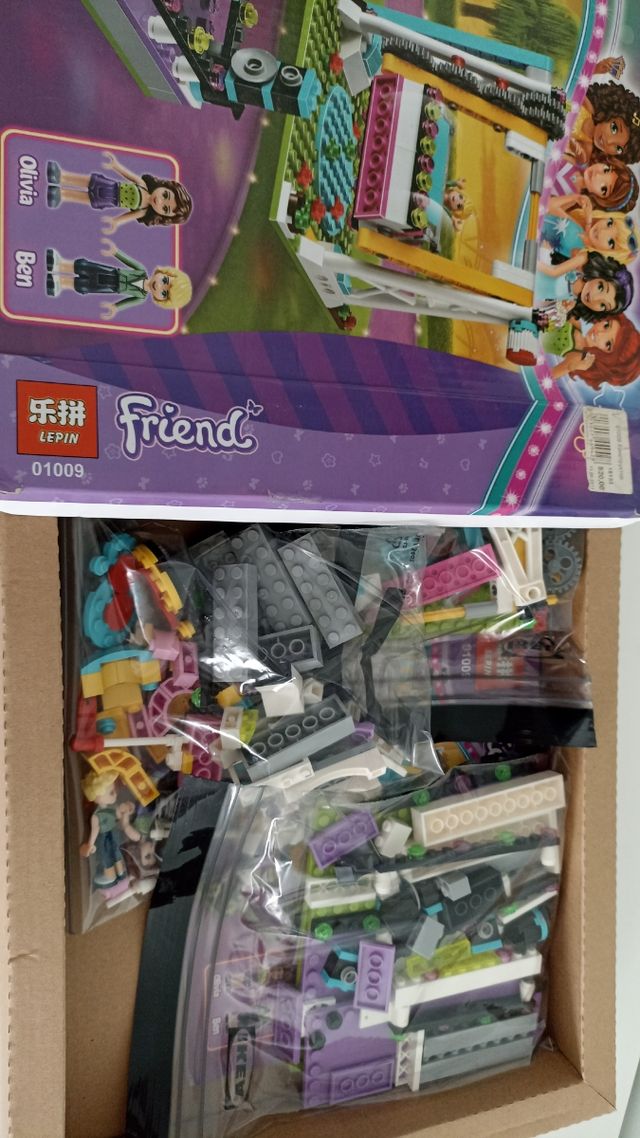 Friend Parque atracciones coches de choque