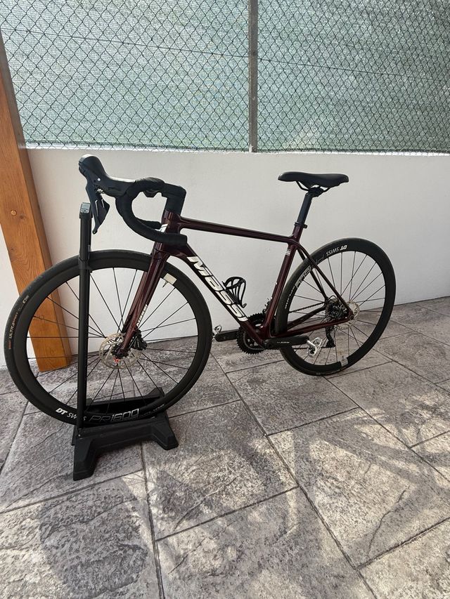 Bicicleta carretera carbono Massi team