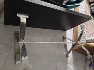 Mesa moderna metal y madera