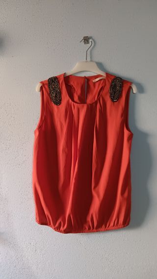 Blusa anaranjada c/apliques