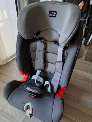 Britax Römer Advansafix III SICT 9-36kg
