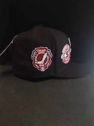 Gorra New Era 59Fifty negra Sox
Talla 7.1/4