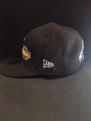 Gorra New Era 59Fifty negra Sox
Talla 7.1/4