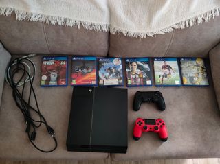 PS4 (PlayStation 4) + 6 juegos
