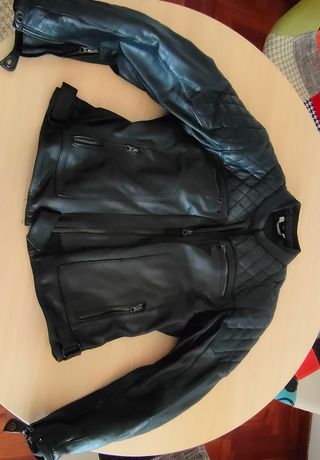 Chaqueta moto piel negra mujer
