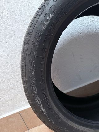 Neumáticos 245/45ZR18 100Y