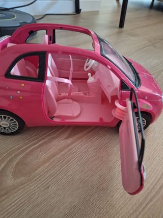 Auto rosa Barbie Fiat 500