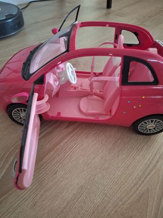 Auto rosa Barbie Fiat 500