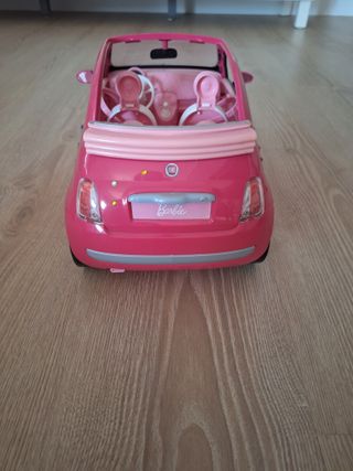 Auto rosa Barbie Fiat 500