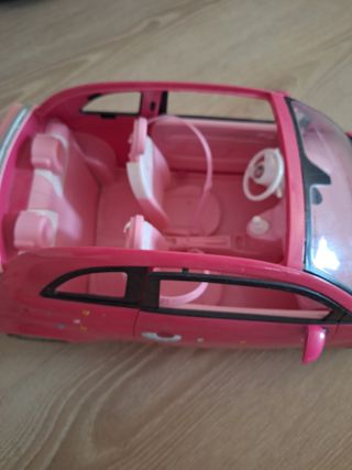 Auto rosa Barbie Fiat 500