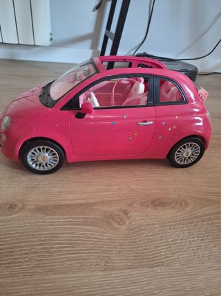 Auto rosa Barbie Fiat 500