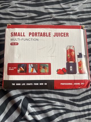 Mini Licuadora Portátil YE-07