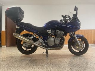 Suzuki Bandit 600S (2003) Acepto cambio por coche