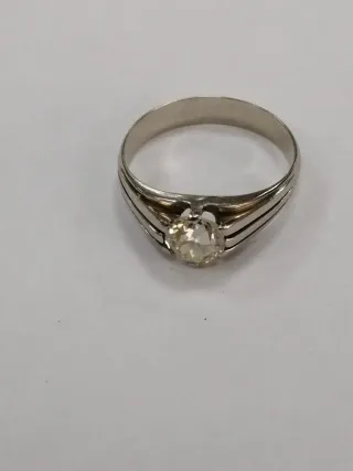 Anillo solitario oro blanco 19,2k con Brillante