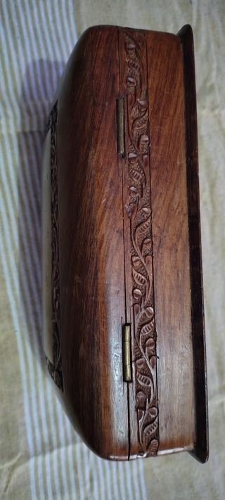 Caja madera tallada - India