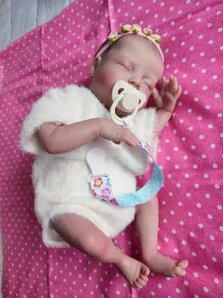 Muñeca realista bebé reborn