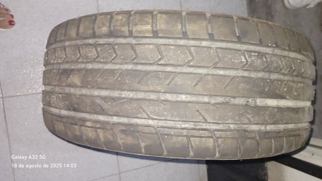 Neumático Goldline 225/45/R17 usado