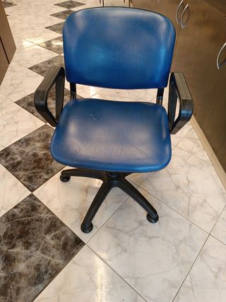 Sillón giratorio azul oficina/peluquería