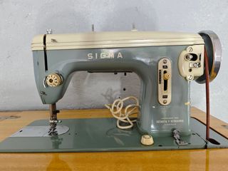 Máquina coser Sigma modelo N. año 1967