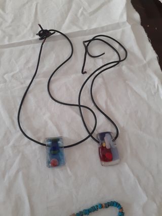 8 Collane colorate materiali vari