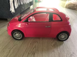 Auto rosa Barbie Fiat 500