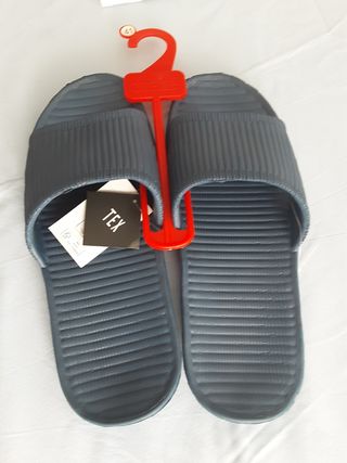 Chanclas TEX talla 41 nuevas, suela antideslizante