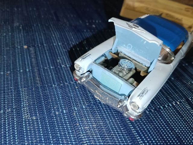 Cadillac Eldorado '57 solida.