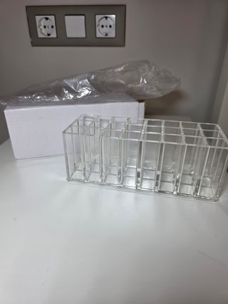 Organizador maquillaje 24 compartimientos 