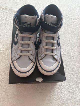 Zapatillas Converse tipo bota,niño velcro,Talla 35