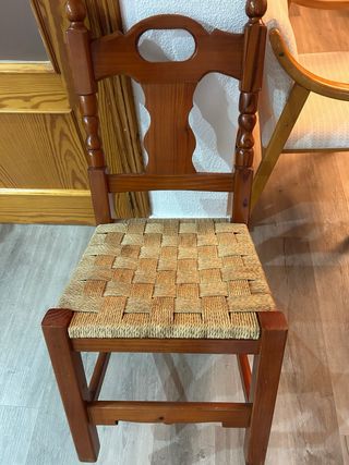 Mesa redonda extendible/4 sillas