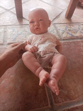 Muñeca reborn bebé