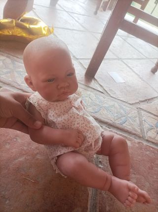 Muñeca reborn bebé