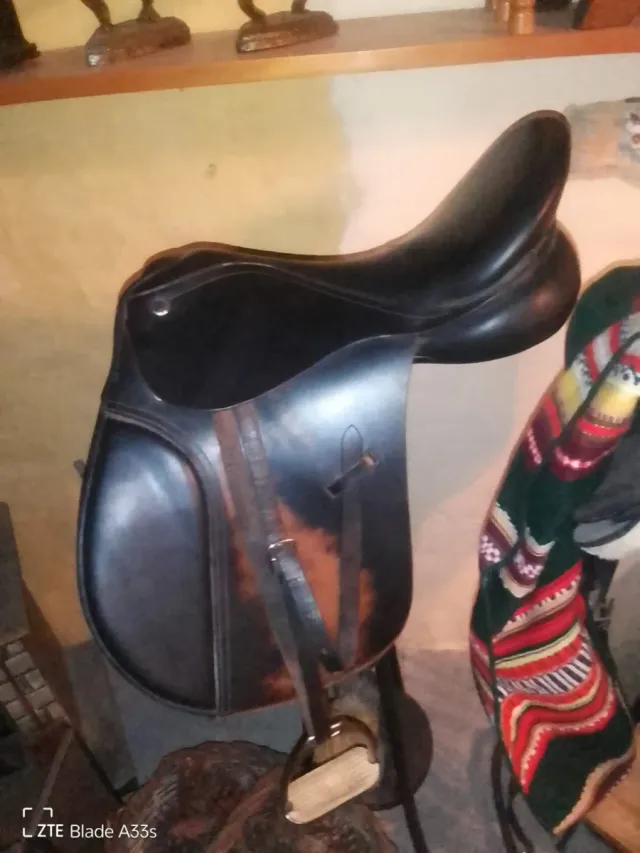 Silla montar caballo inglesa