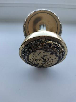 Pomo puerta antiguo bronce